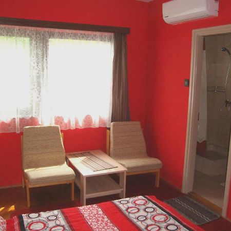 Gyongyvirag Vendeghaz Apartment Balatonboglar Bagian luar foto