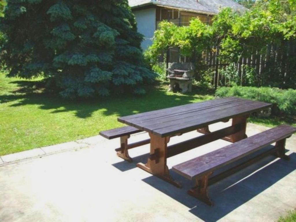 Gyongyvirag Vendeghaz Apartment Balatonboglar Ruang foto