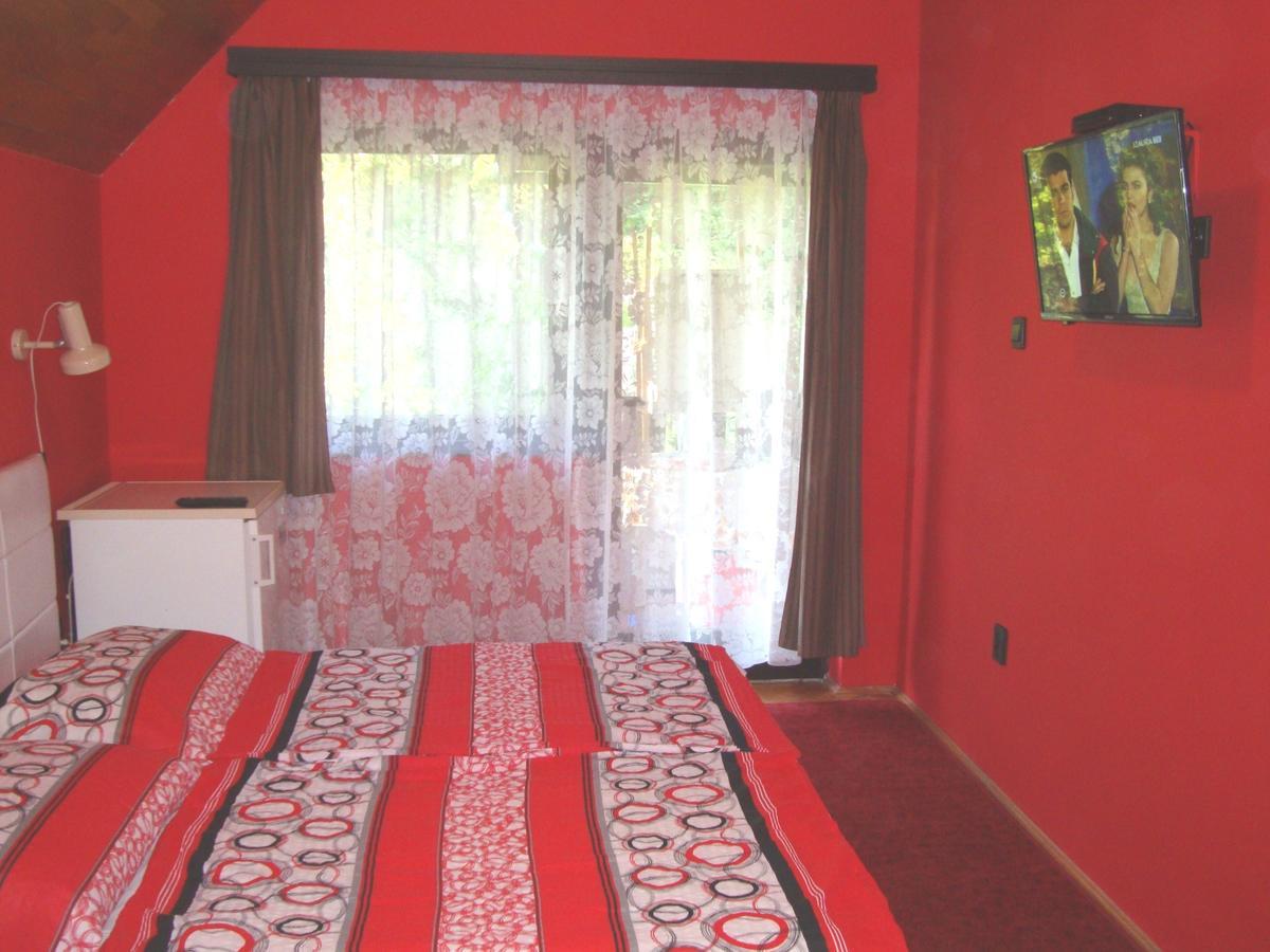Gyongyvirag Vendeghaz Apartment Balatonboglar Bagian luar foto