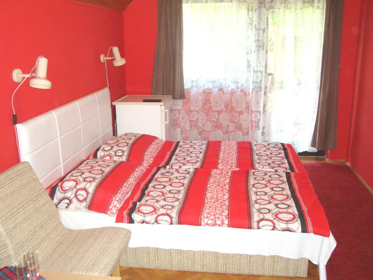 Gyongyvirag Vendeghaz Apartment Balatonboglar Bagian luar foto