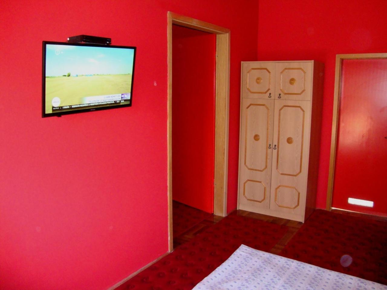 Gyongyvirag Vendeghaz Apartment Balatonboglar Bagian luar foto