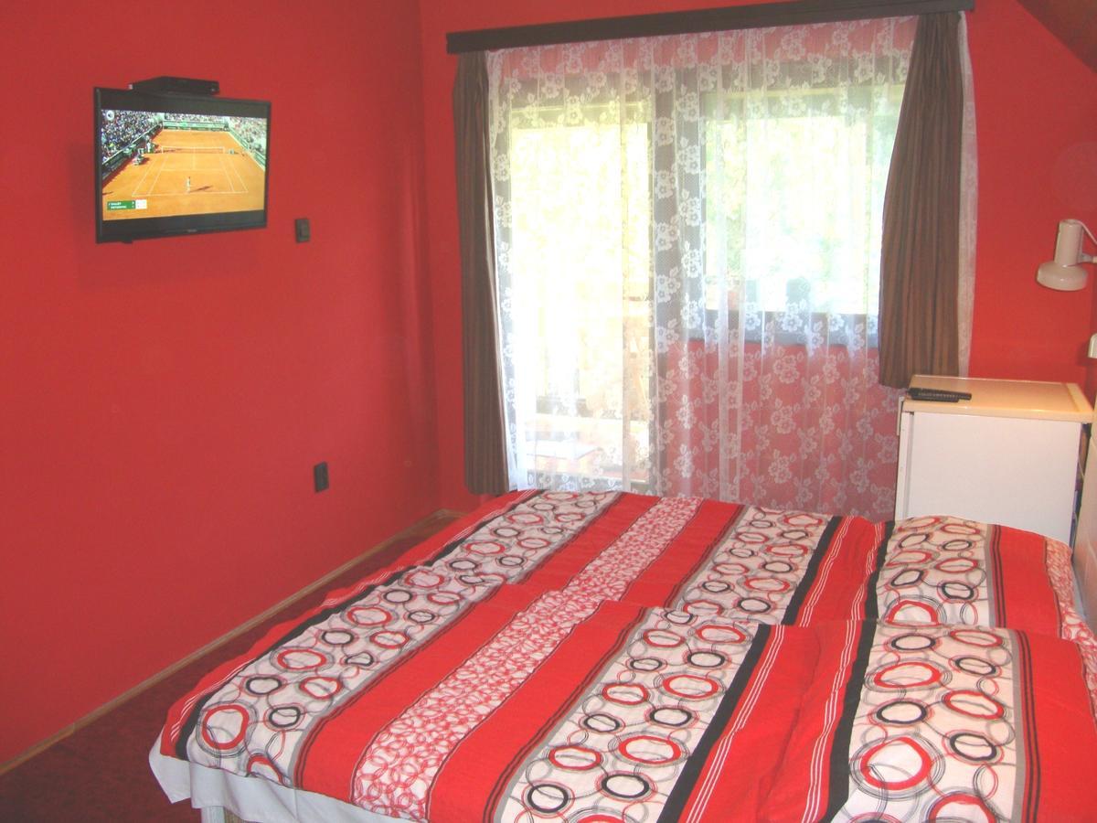 Gyongyvirag Vendeghaz Apartment Balatonboglar Bagian luar foto