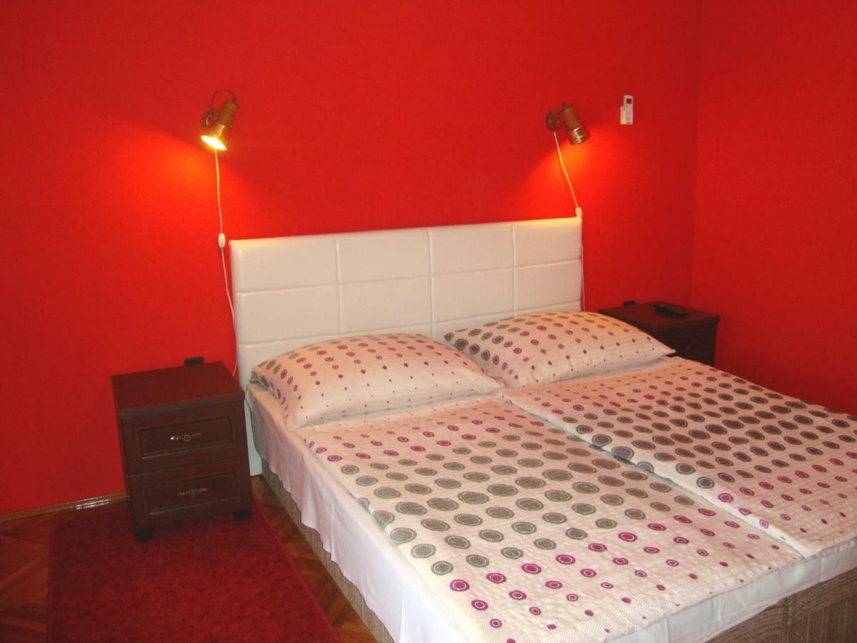 Gyongyvirag Vendeghaz Apartment Balatonboglar Bagian luar foto