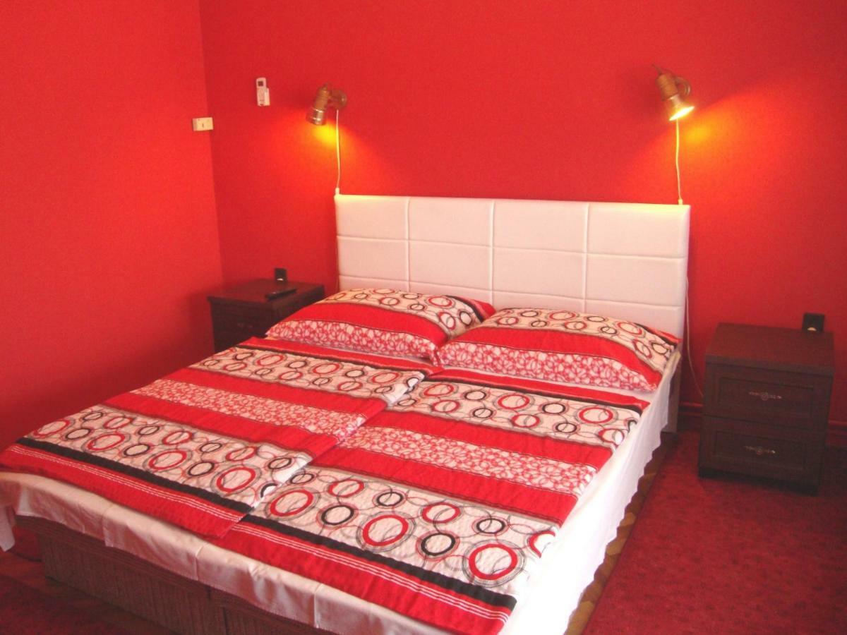 Gyongyvirag Vendeghaz Apartment Balatonboglar Bagian luar foto