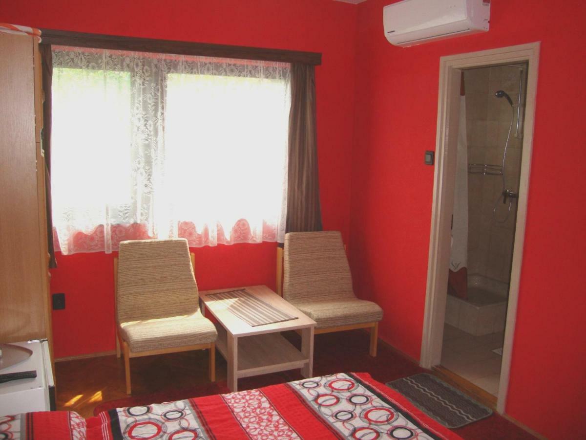 Gyongyvirag Vendeghaz Apartment Balatonboglar Bagian luar foto