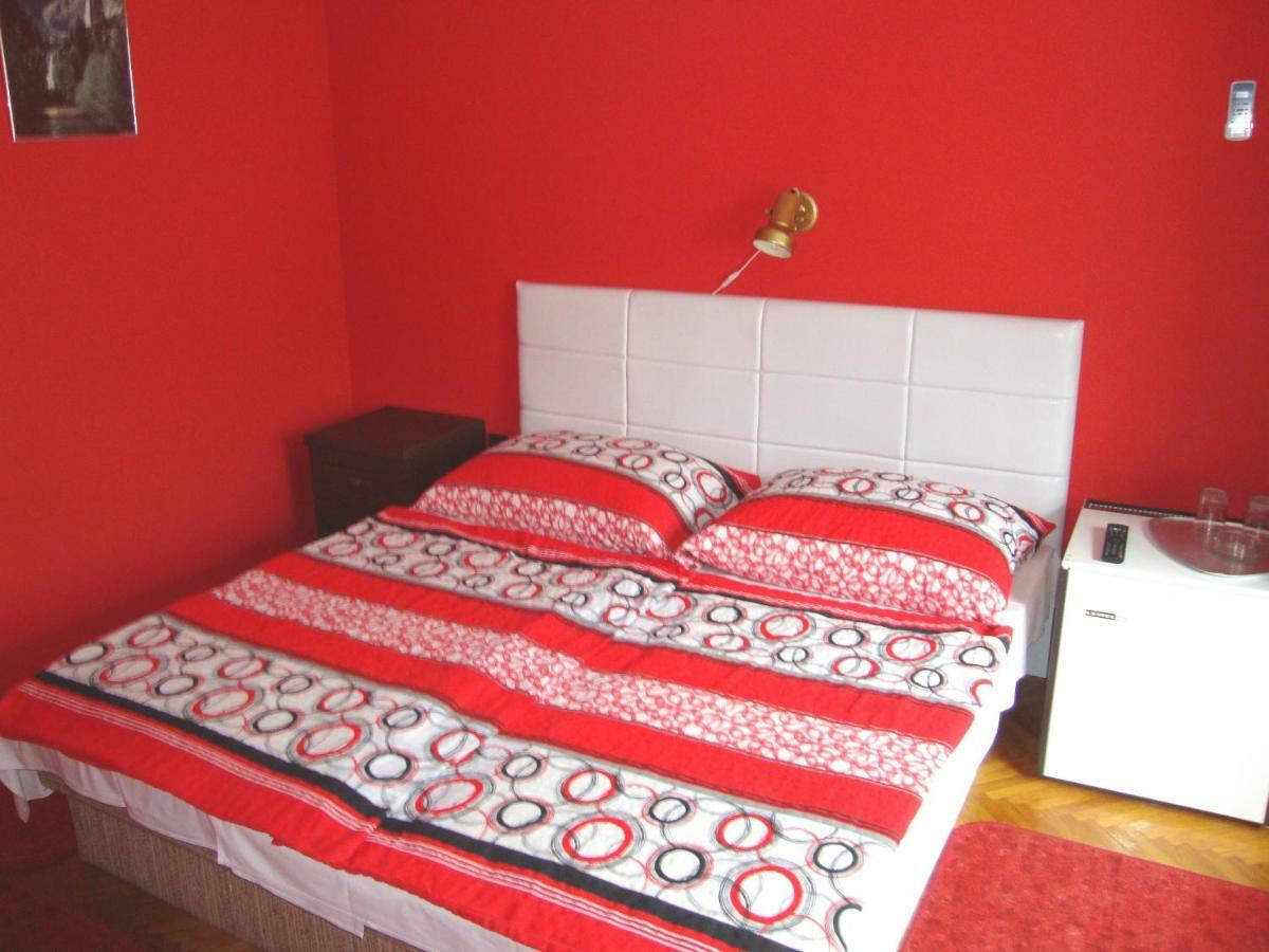Gyongyvirag Vendeghaz Apartment Balatonboglar Bagian luar foto